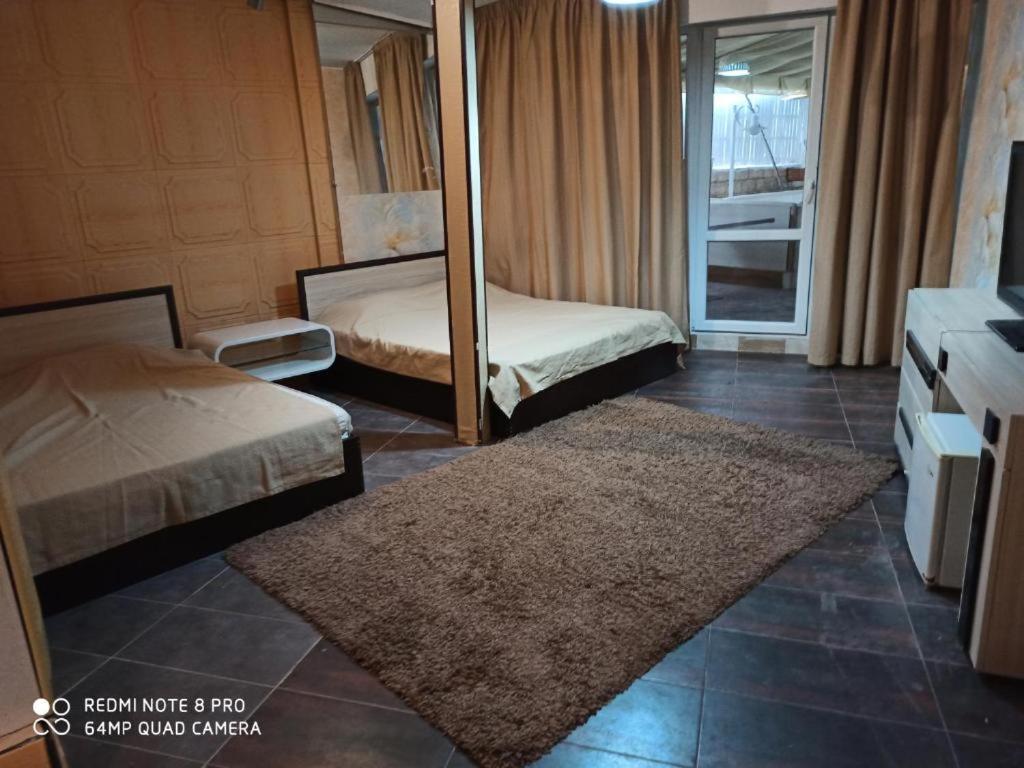 Apartments Devora 1 & Bar & Restaurant Varna Extérieur photo