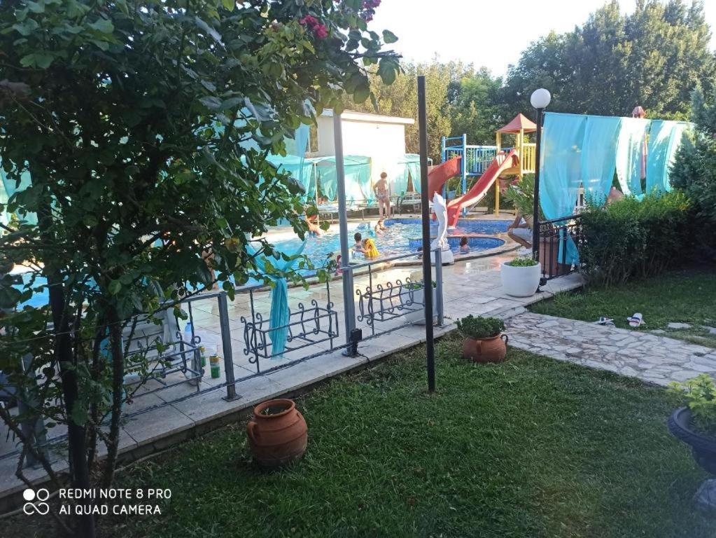 Apartments Devora 1 & Bar & Restaurant Varna Extérieur photo