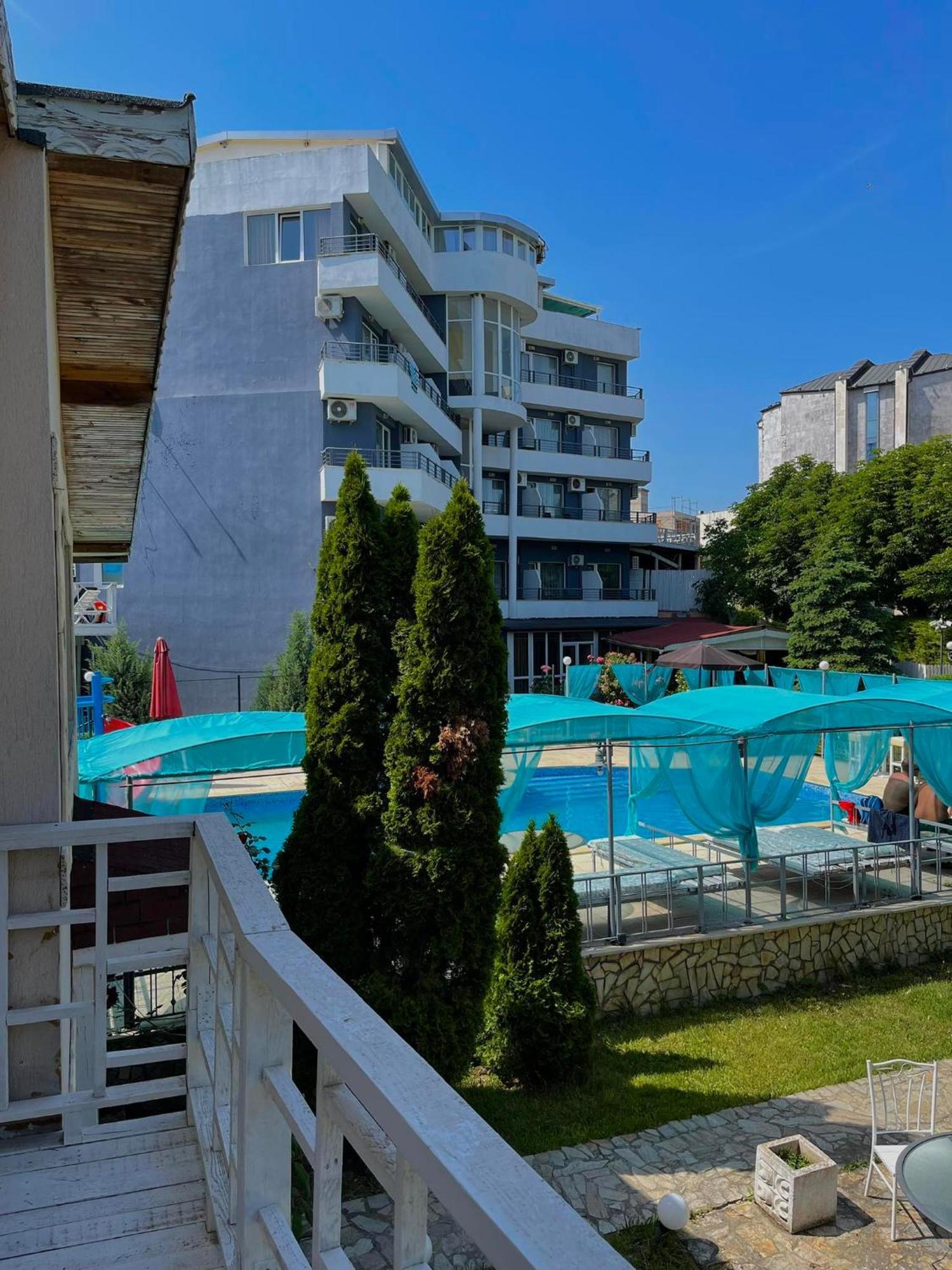 Apartments Devora 1 & Bar & Restaurant Varna Extérieur photo